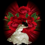 Девушка в белом платье и красные розы